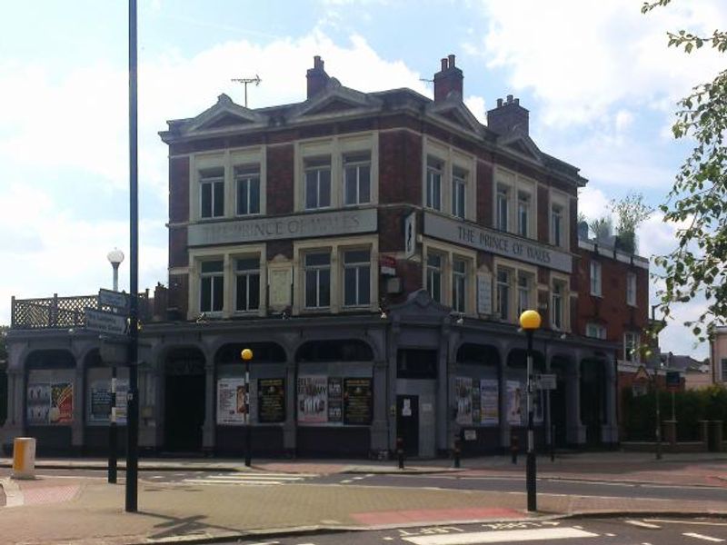 Prince of Wales, Battersea - 1st June 2014. (Pub, External). Published on 02-06-2014