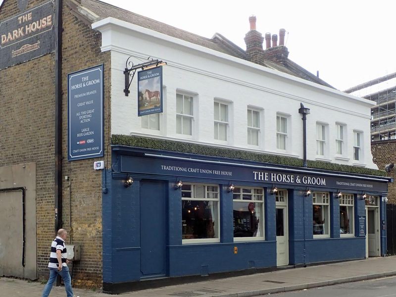 Horse & Groom, Merton - 2021-10-15. (Pub, Sign, Key). Published on 03-11-2021