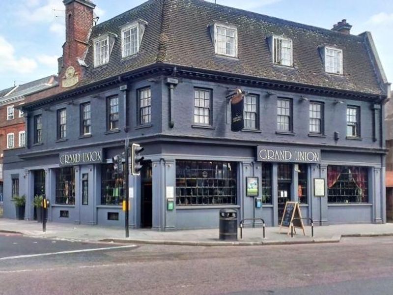 Grand Union, Wandsworth SW18. (Pub, External, Key). Published on 28-06-2014