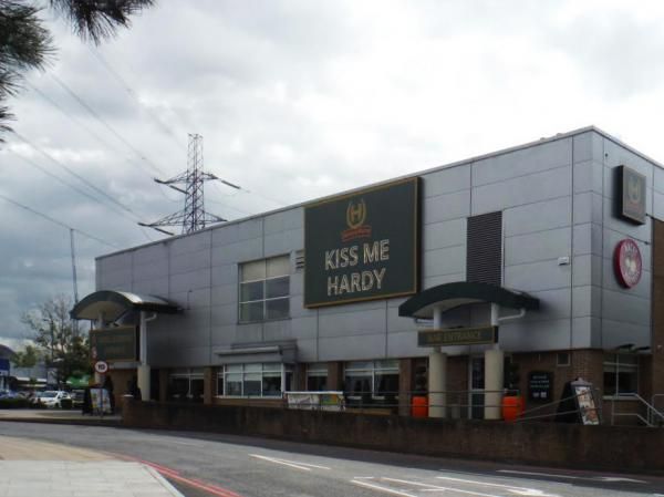Kiss me Hardy SW19 - 201608. (Pub, External). Published on 12-08-2016