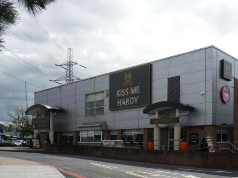 Kiss me Hardy SW19 - 201608. (Pub, External). Published on 12-08-2016