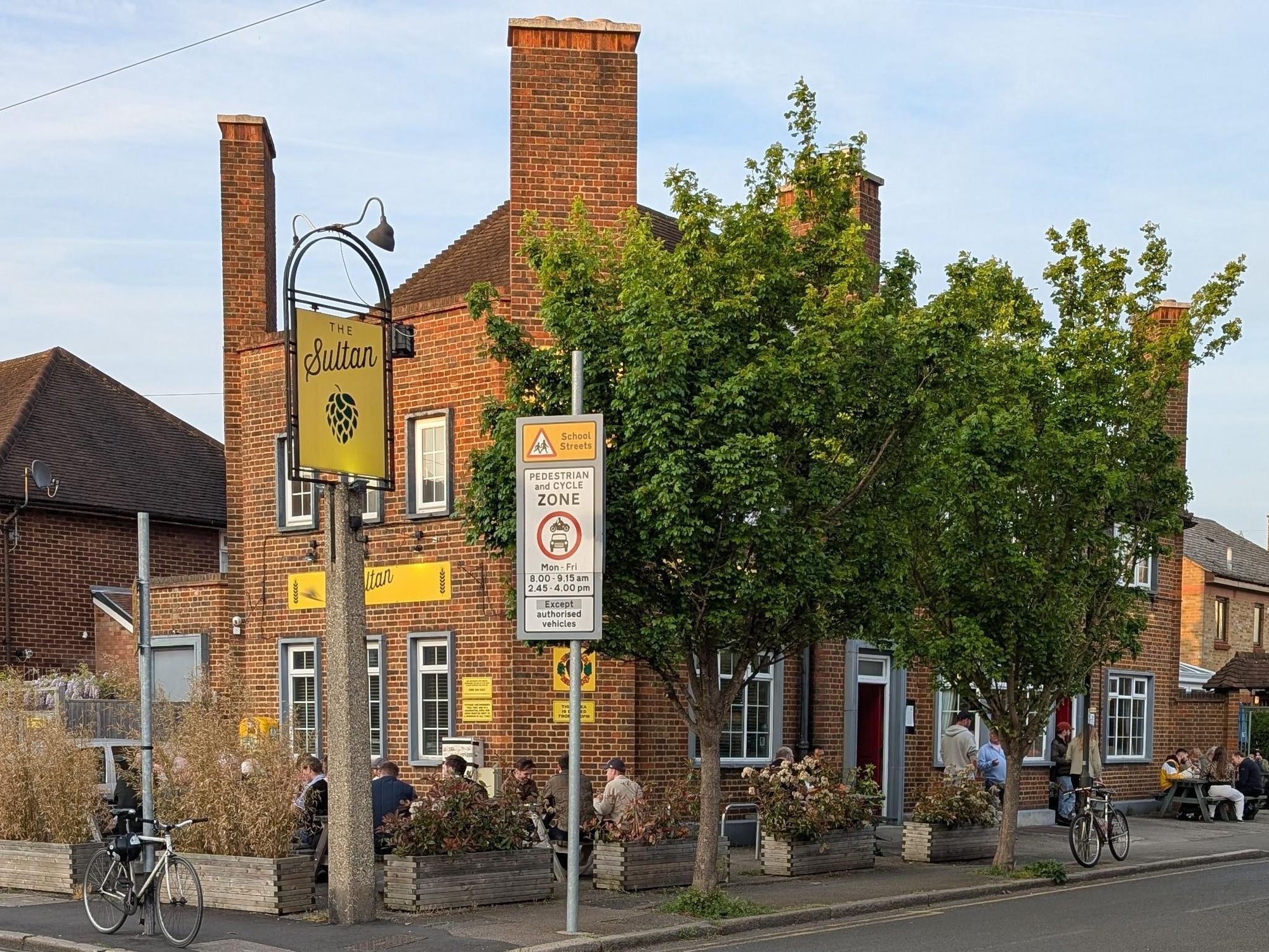 Sultan Exterior 2025-04-25. (Pub, External, Key). Published on 25-04-2025