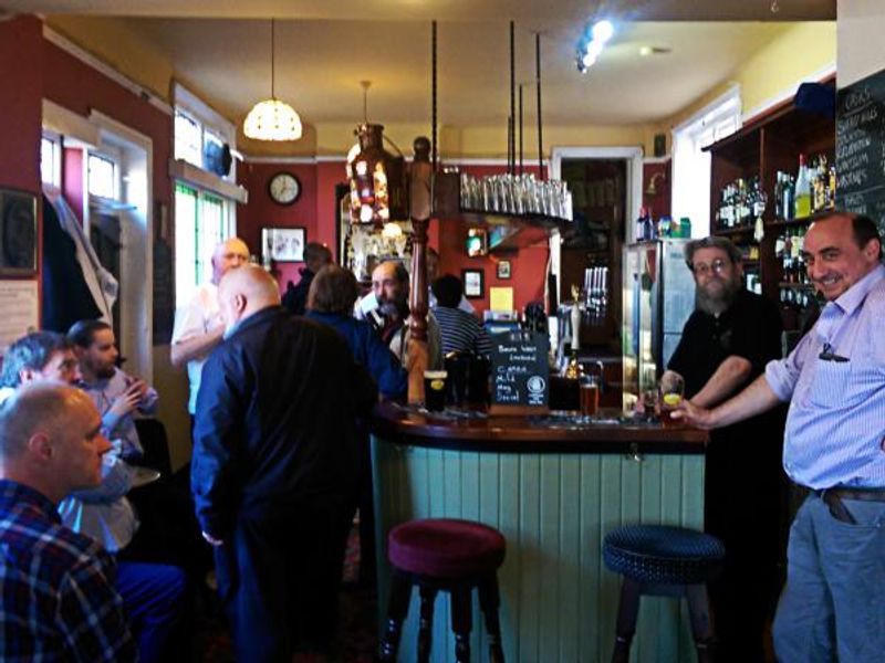 Trafalgar Merton SW19 - CAMRAswl social for mild month - 20-05-2. (Pub, Publican, Customers, Branch). Published on 12-11-2015