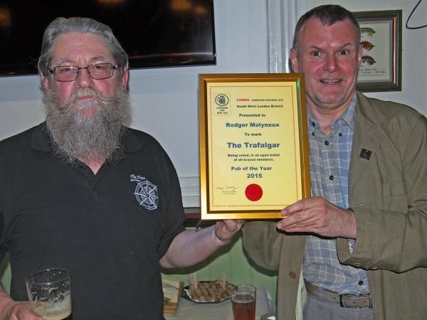 Pub of the Year 2015 presentation to Rodger Molyneux - 20160602. (Pub, Publican, Award). Published on 31-07-2016