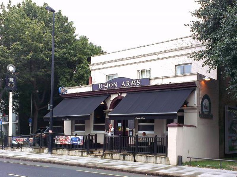 Union, Battersea Bridge Road SW11. (Pub, External, Key). Published on 16-09-2013