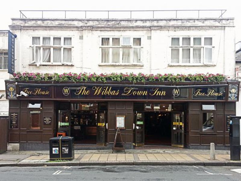 Wibbas Down Inn, Wimbledon SW19. (Pub, External). Published on 01-08-2014