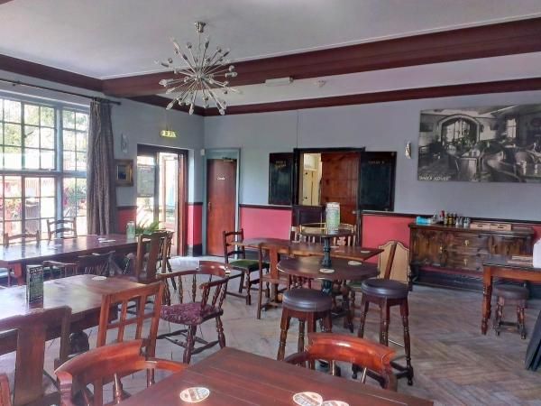 The restaurant bar at the Prince of Wales, Merton. (Pub, Restaurant). Published on 05-09-2013