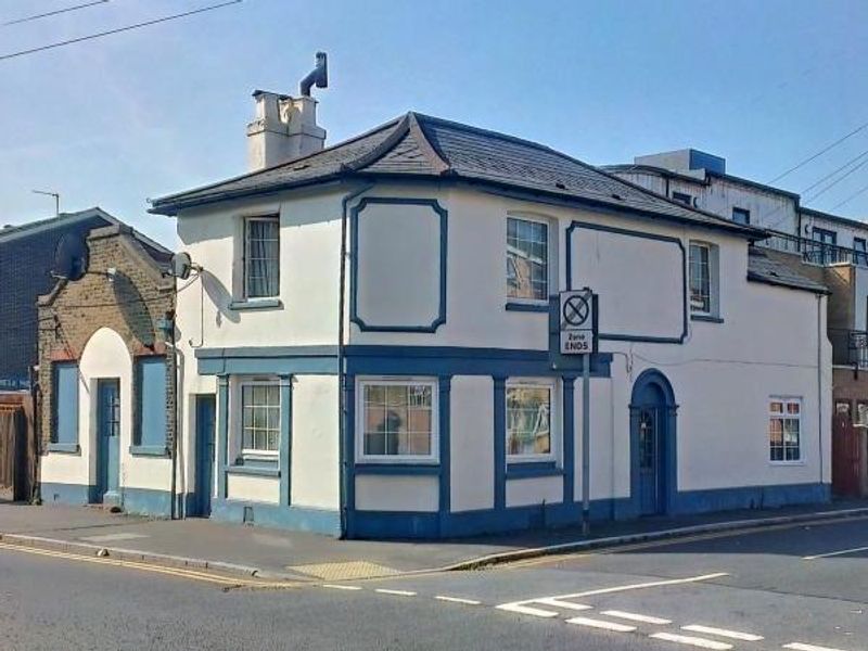The Former Princess Royal in Merton - now converted to residenti. (Pub, External). Published on 06-09-2013