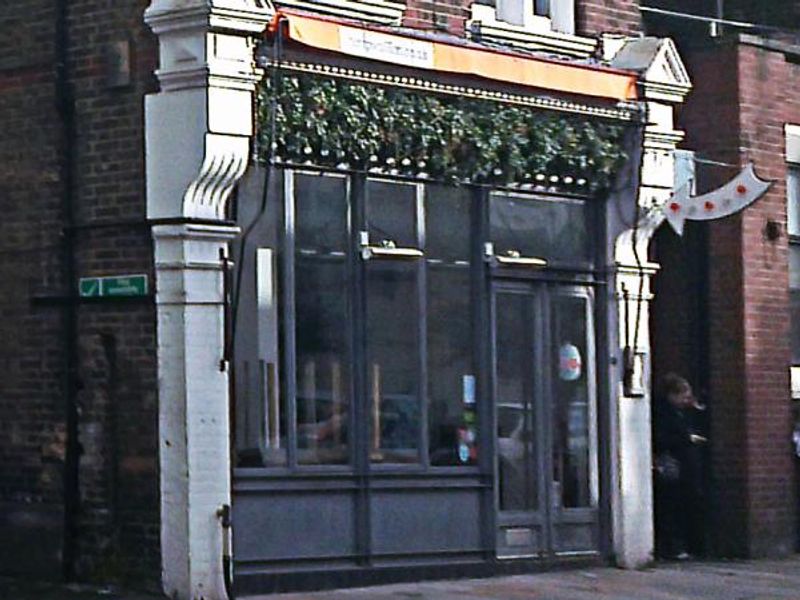 Rapscallion, SW4. (External, Bar, Restaurant). Published on 21-02-2014 