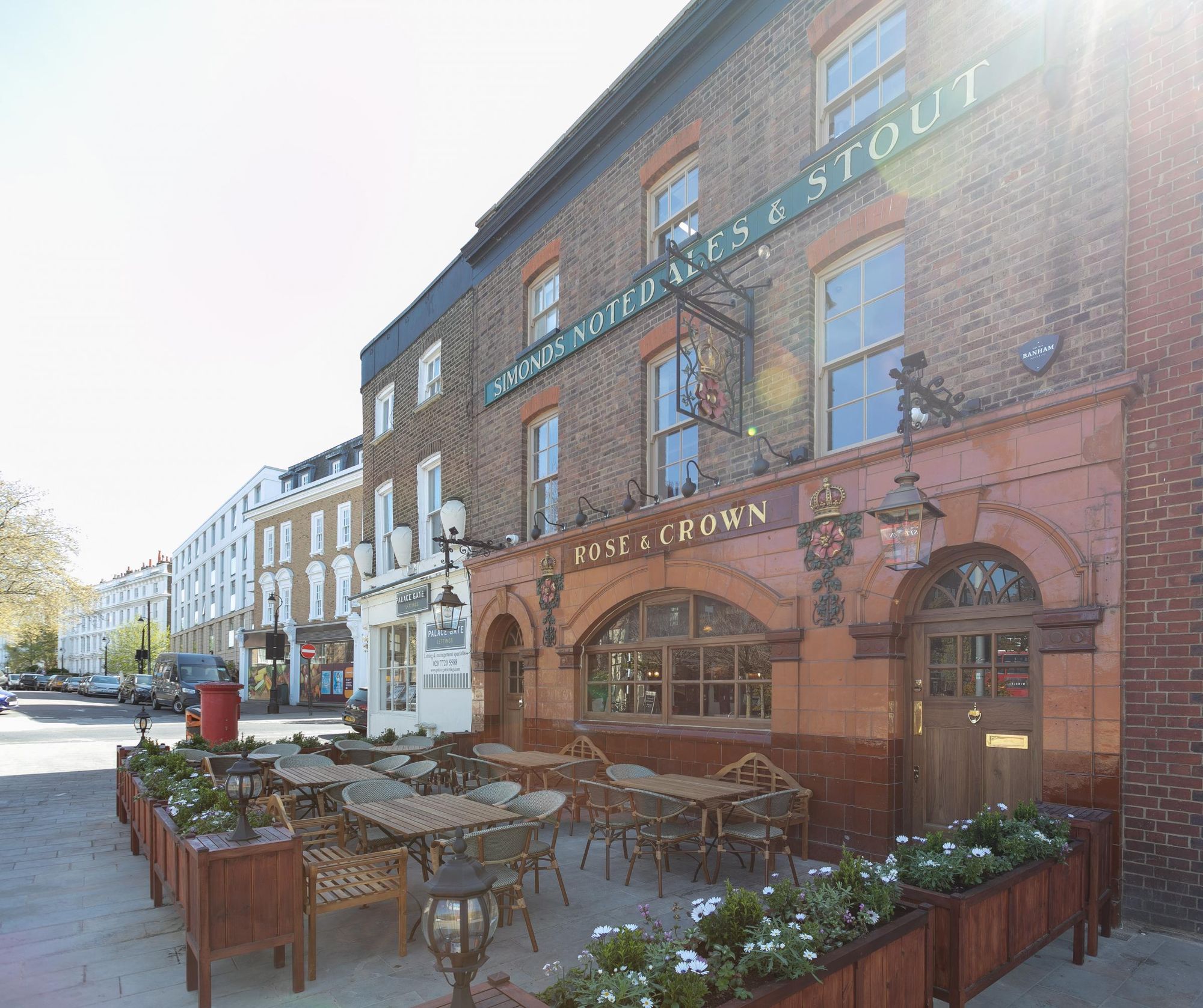 Rose & Crown, Clapham - Exterior 2. (External). Published on 08-08-2021
