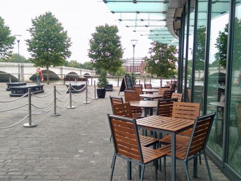 Rocket SW15. (Pub, External). Published on 10-08-2015
