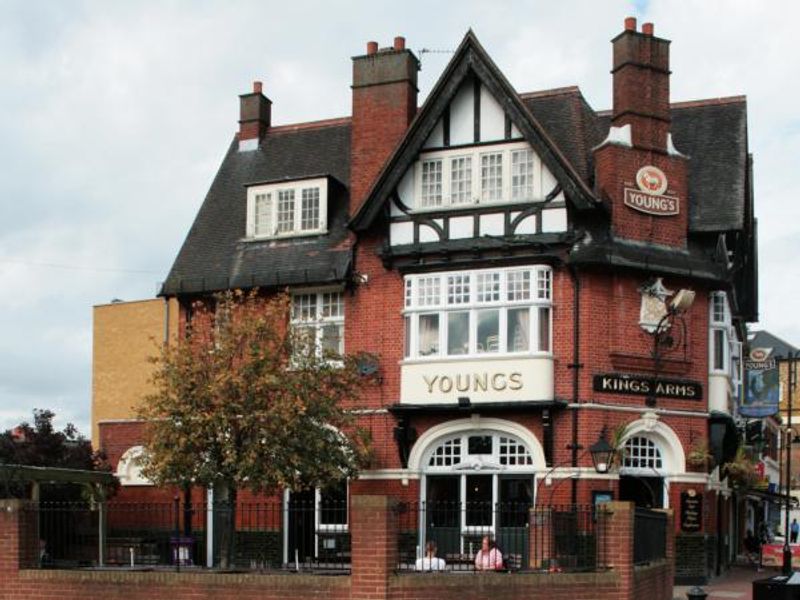 Kings Arms, Mitcham. (Pub, External). Published on 24-02-2014