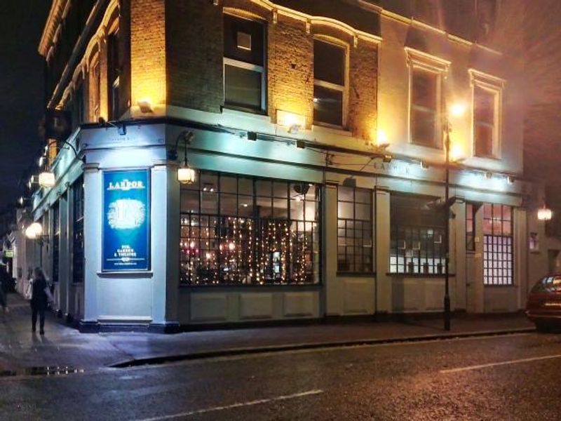 Landor SW9. (Pub, External). Published on 21-02-2014
