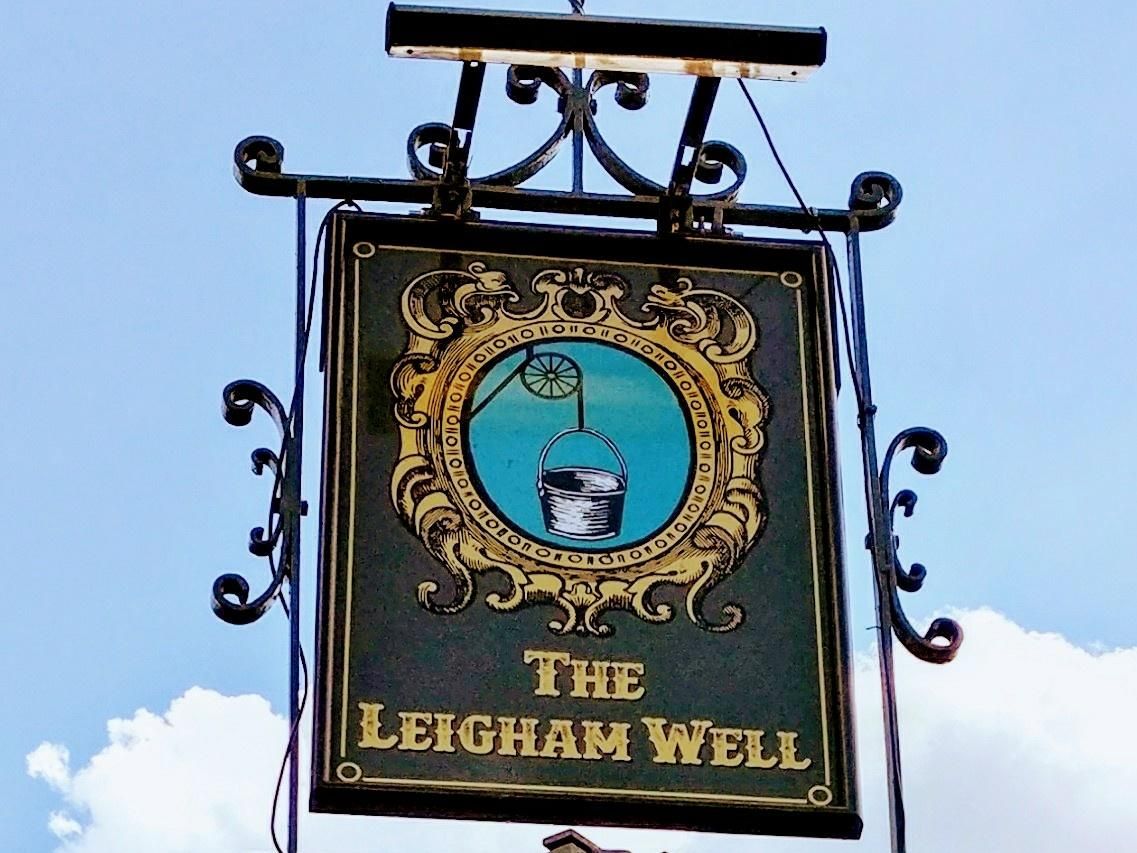 (External, Sign). Published on 04-09-2017