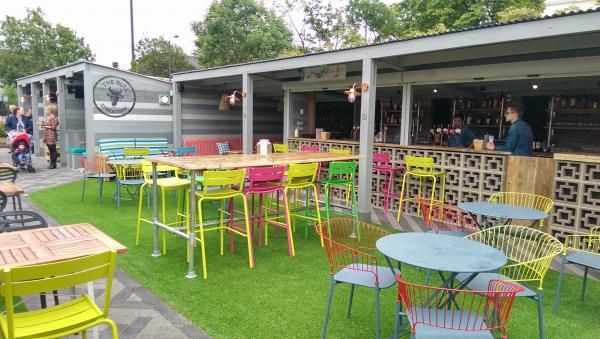 Bull Streatham - garden bar. (Pub, Bar, Garden). Published on 16-06-2015