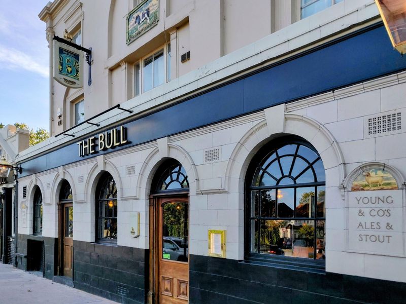 Bull SW16 Exterior 20231006. (Pub, External, Sign, Key). Published on 06-10-2023