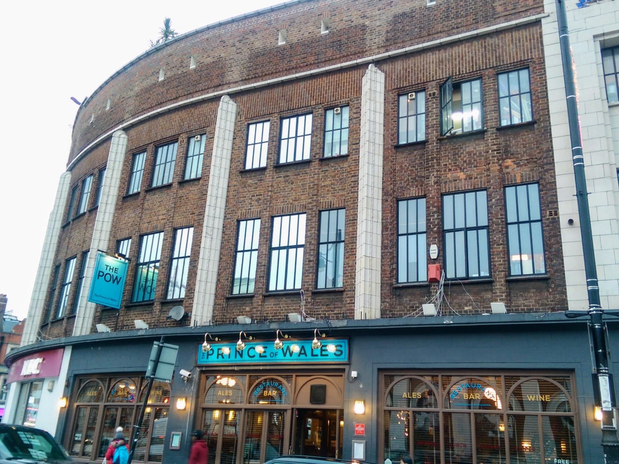 Prince of Wales SW9 20161220. (Pub, External, Key). Published on 08-01-2017