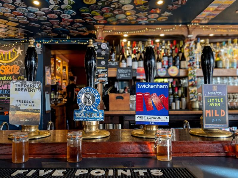 Railway SW16 handpumps - 20250829. (Pub, Bar). Published on 29-08-2025 