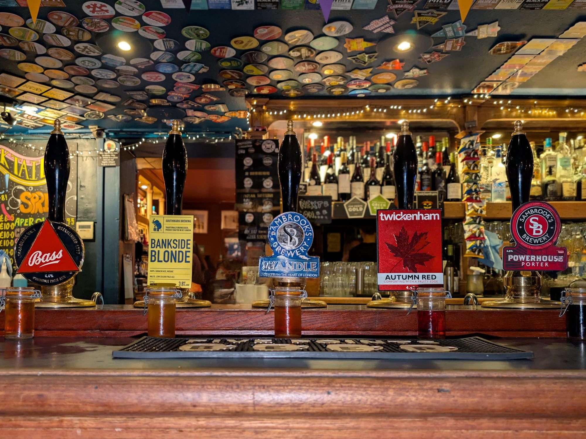 Railway SW16 handpumps - 20251017. (Pub, Bar). Published on 17-10-2025