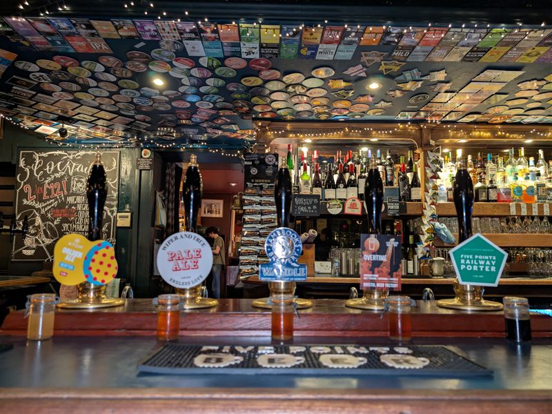 Handpumps in the Railway 2026-03-08. (Bar). Published on 08-03-2026 