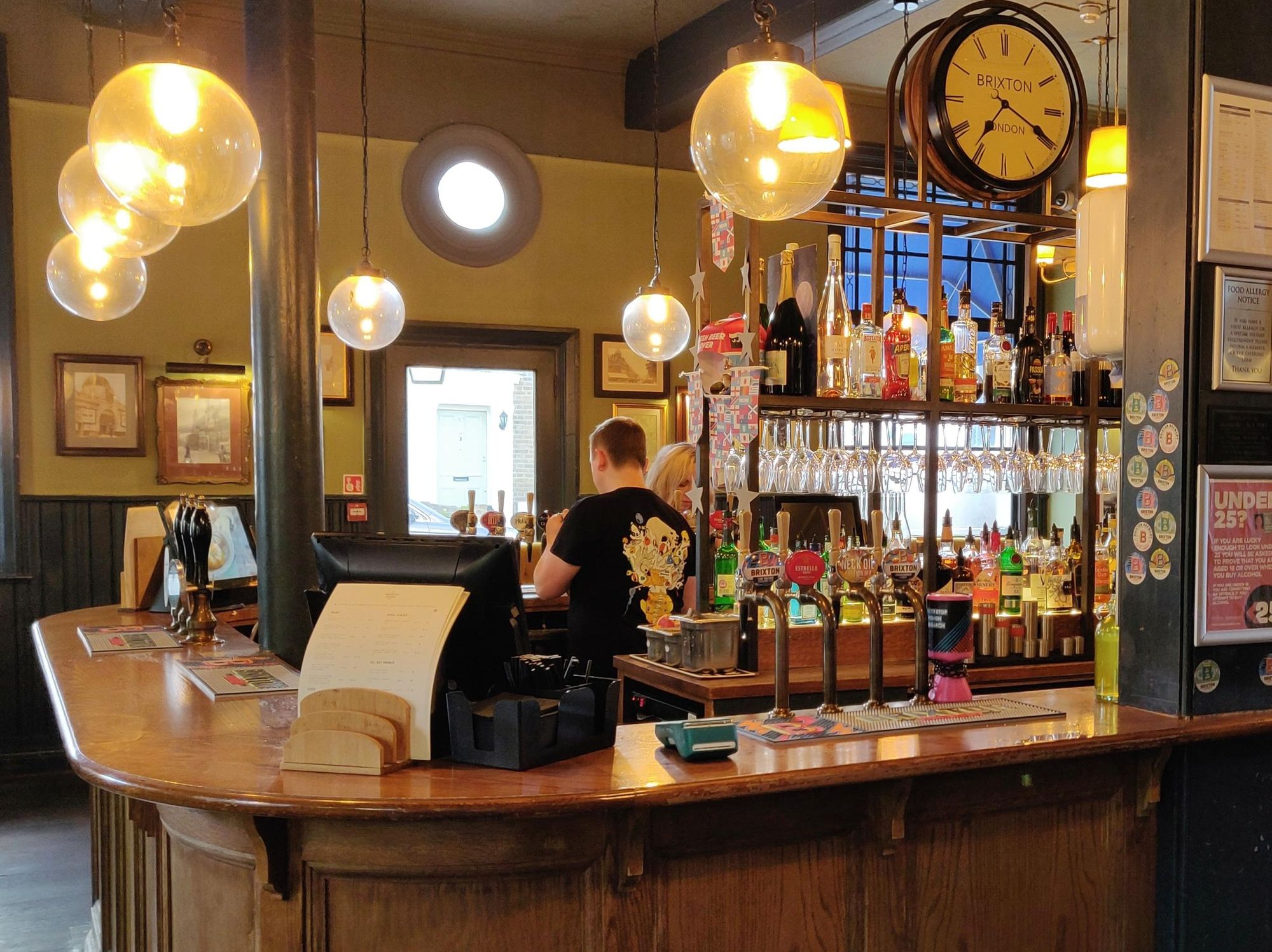 Trinity Arms bar 20230929. (Pub, Bar). Published on 29-09-2023