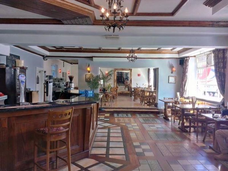 Furzedown SW16 Interior - 3. (Pub, Bar). Published on 09-04-2014
