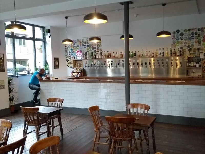 Grosvenor Arms SW9 - internal bar - 20190530. (Pub, Bar). Published on 05-06-2019 