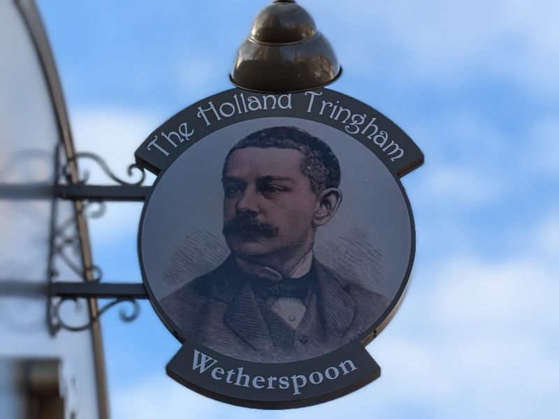 Holland Tringham Pub Sign. (Pub, External, Sign). Published on 28-01-2025 