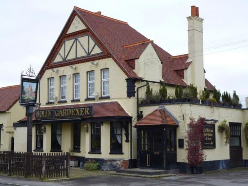 Jolly Gardener, Moneyrow Green. (Pub). Published on 03-11-2012