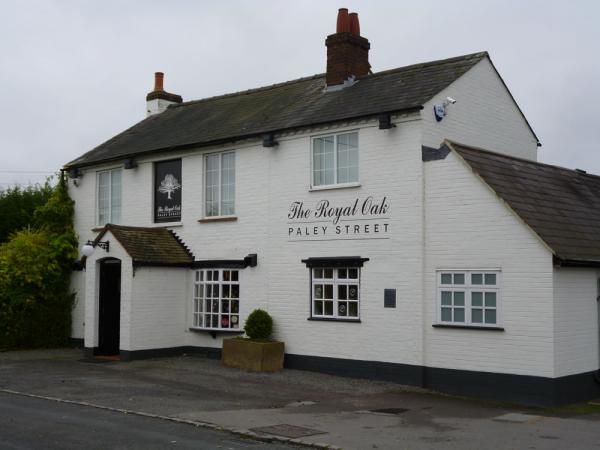 Royal Oak, Paley Street. (Pub). Published on 03-11-2012