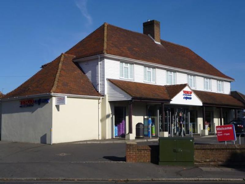 Red Squirrel, Burnham. (Pub). Published on 05-11-2012