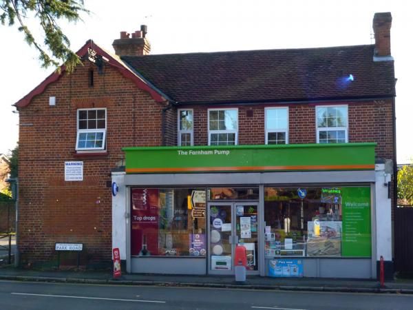 Farnham Pump, Farnham Royal. (Pub). Published on 07-11-2012