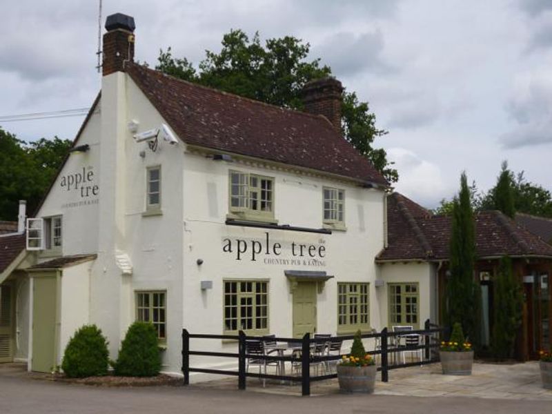 Apple Tree, Gerrards, Cross. (Pub). Published on 06-07-2012