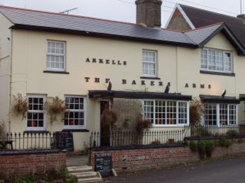 Bakers Arms, Badbury in 2013. (Pub, External). Published on 07-06-2013