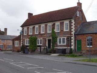 Antelope - Upavon in 2013. (Pub, External). Published on 07-06-2013