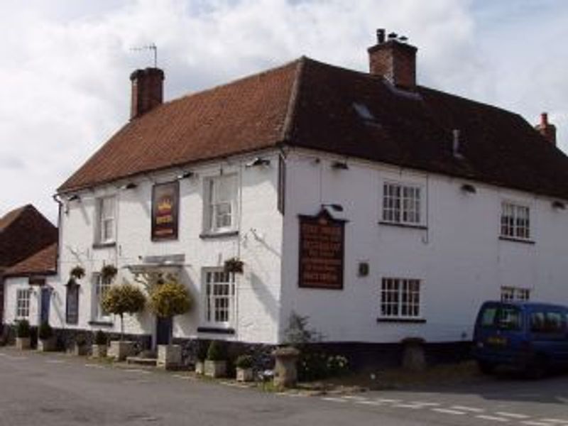 Crown Hotel - Aldbourne. (Pub, External). Published on 07-06-2013 