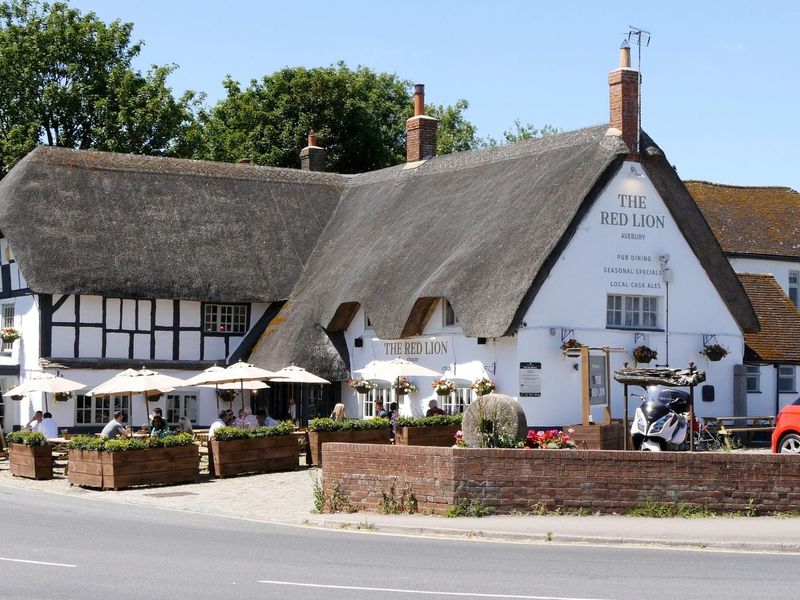 The Red Lion in June 2022. (Pub, External, Sign, Key). Published on 19-06-2022