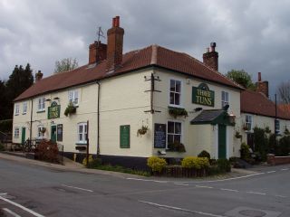 Three Tuns - Great Bedwyn. (Pub, External, Key). Published on 07-06-2013