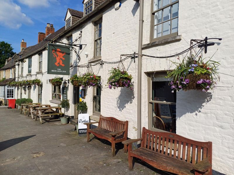 Red Lion, Cricklade in May 2024. (Pub, External, Sign, Key). Published on 18-05-2024