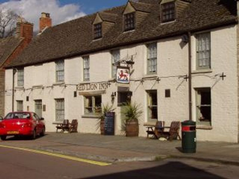 Red Lion - Cricklade in June 2007. (Pub, External, Sign). Published on 07-06-2013