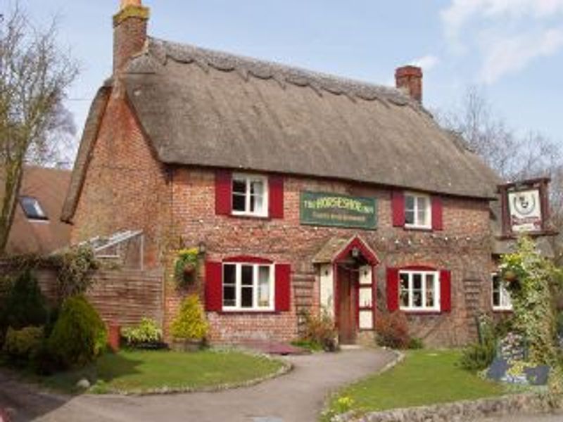 Horseshoe - Mildenhall in 2007. (Pub, External, Sign). Published on 07-06-2013