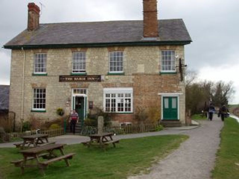 Barge Inn - Honeystreet. (Pub, External). Published on 07-06-2013