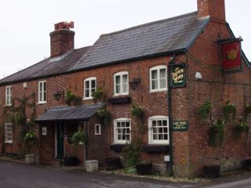 French Horn - Pewsey. (Pub, External, Key). Published on 07-06-2013