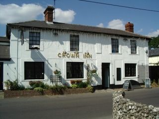 Crown Inn - Pewsey in 2013. (Pub, External). Published on 07-06-2013