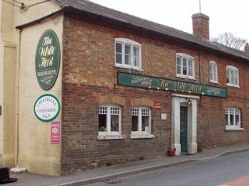 White Hart - Oare. (Pub, External, Key). Published on 07-06-2013