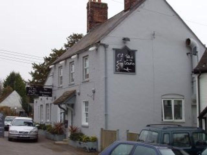 Silks On The Downs - Ogbourne St Andrew. (Pub, External, Key). Published on 07-06-2013 