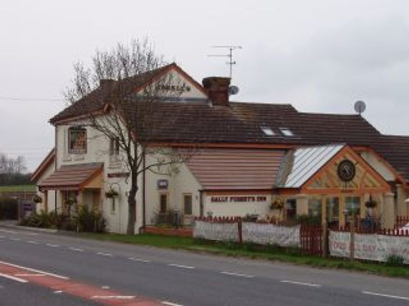 Sally Pussey's - Royal Wootton Bassett. (Pub, External, Key). Published on 07-06-2013