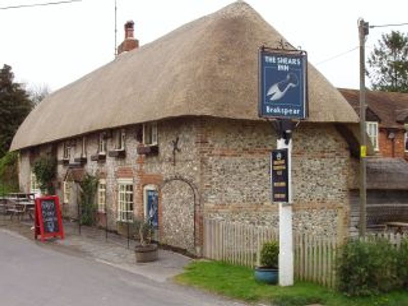 Shears - Collingbourne Ducis. (Pub, External, Key). Published on 07-06-2013
