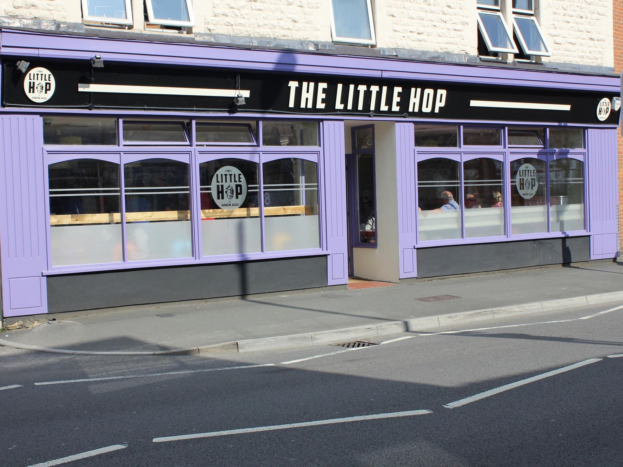 The Little Hop (2019 - 2025). (Pub, External, Sign). Published on 02-08-2019