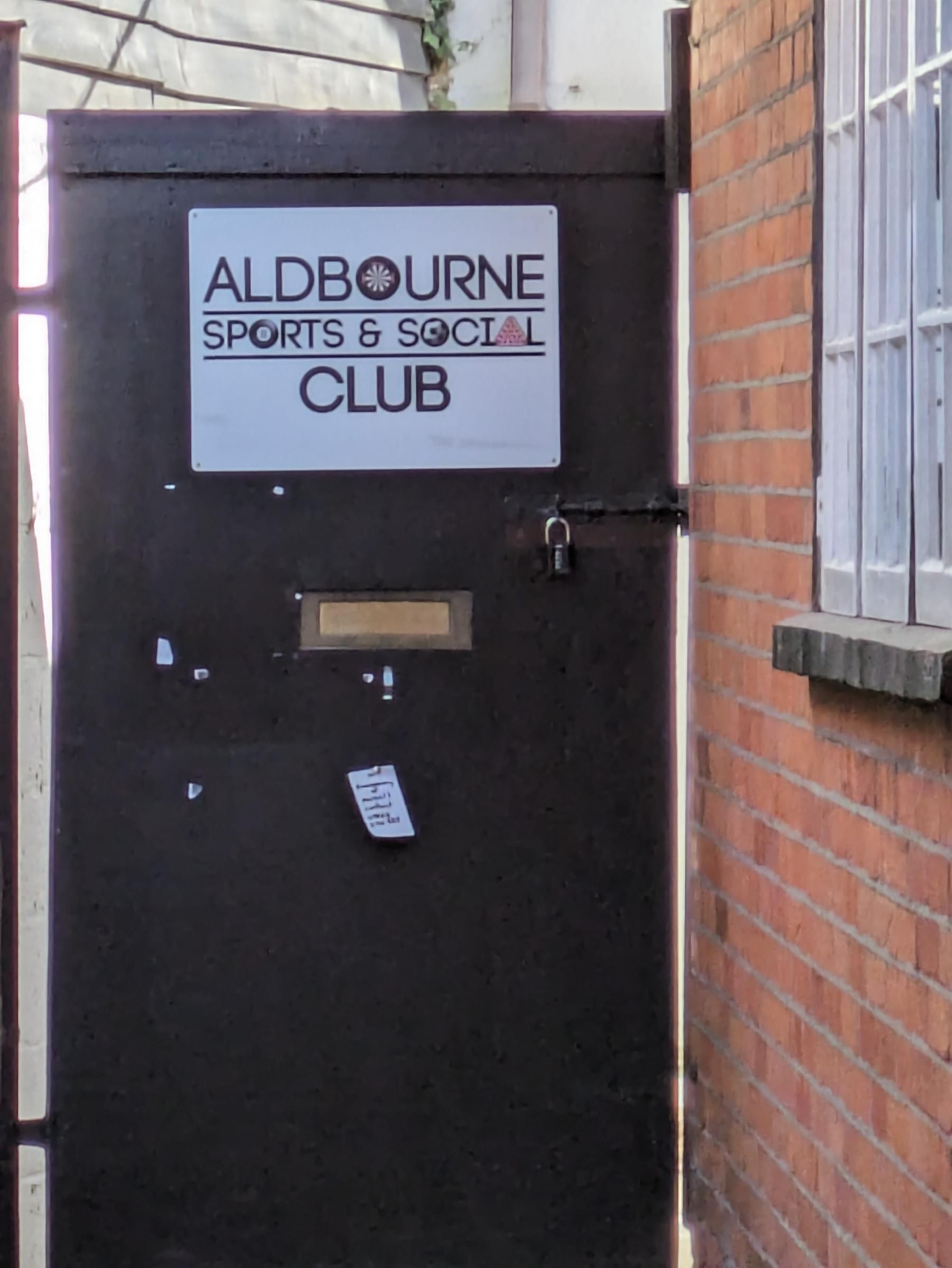 Main entrance. (External, Sign). Published on 08-04-2024